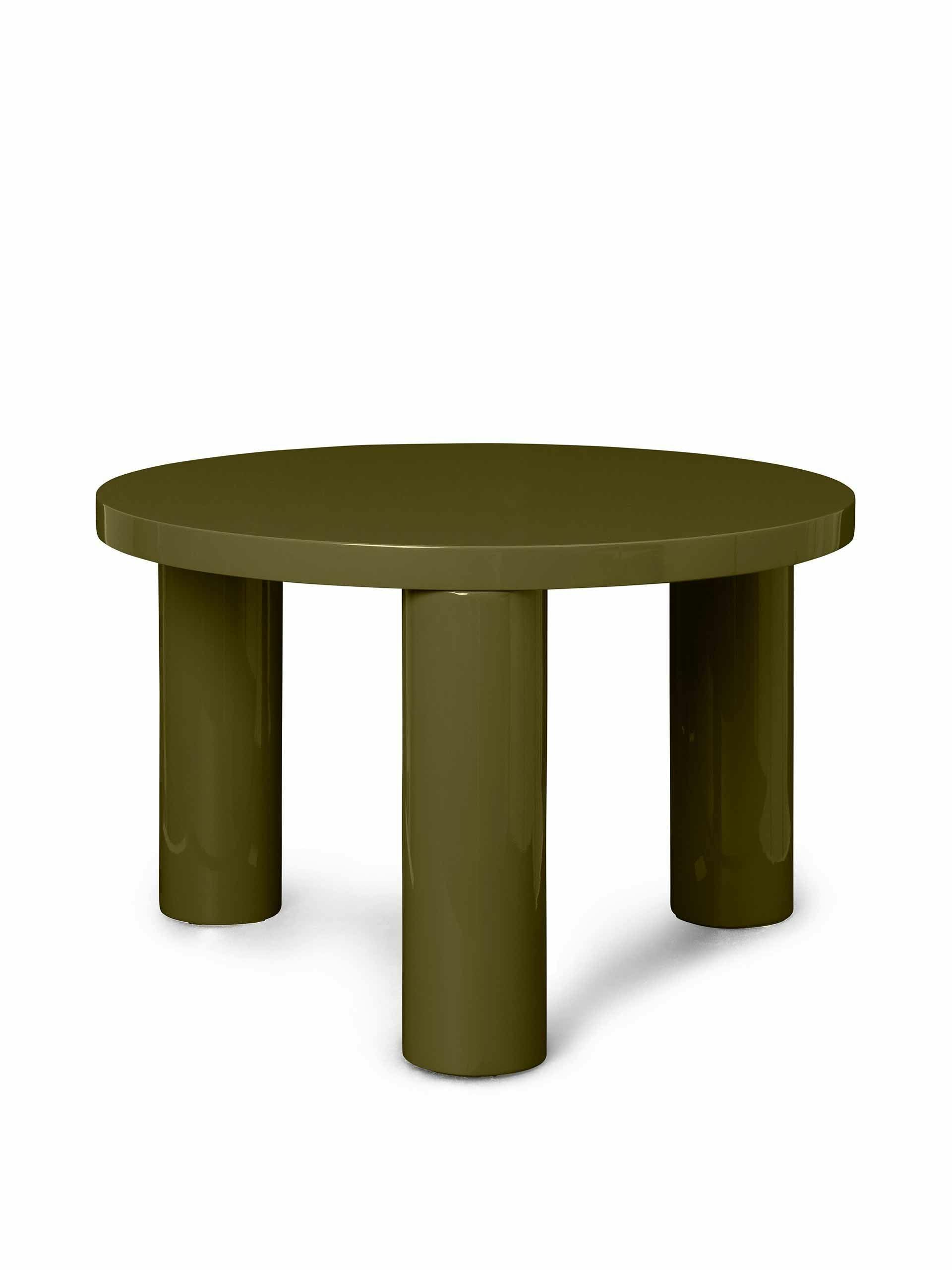 Coffee table in lacquered olive green