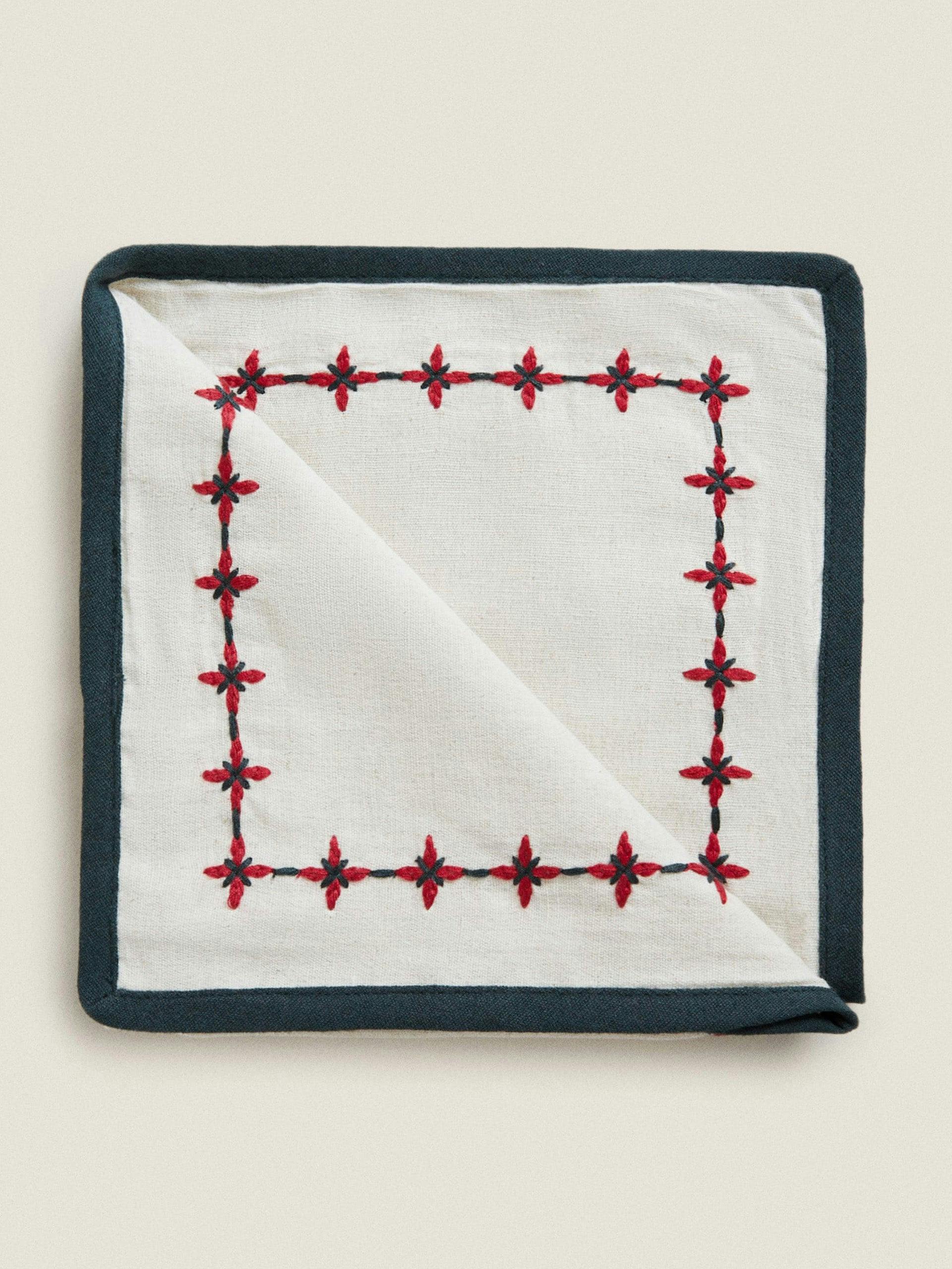 Embroidered napkins (set of 2)